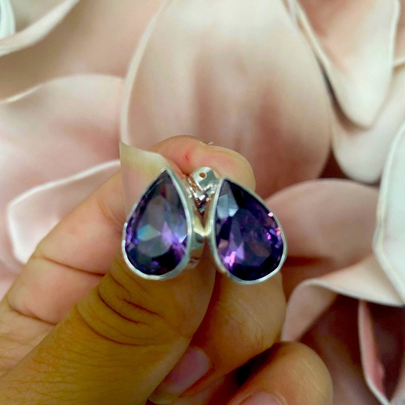 Butterfly Pendant and Earrings Genuine Swarovski - Picture 3 of 8